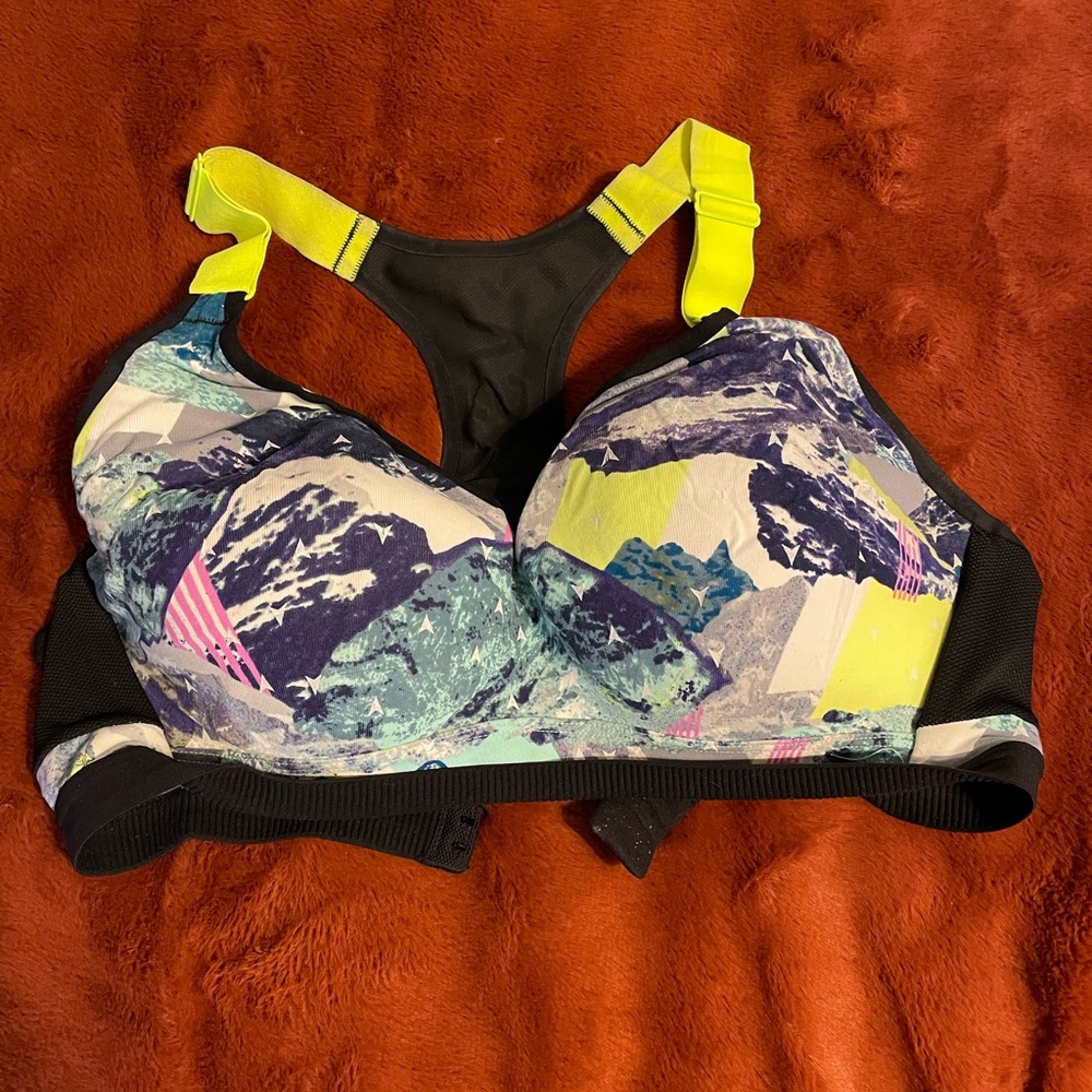 Victoria secret sports bra